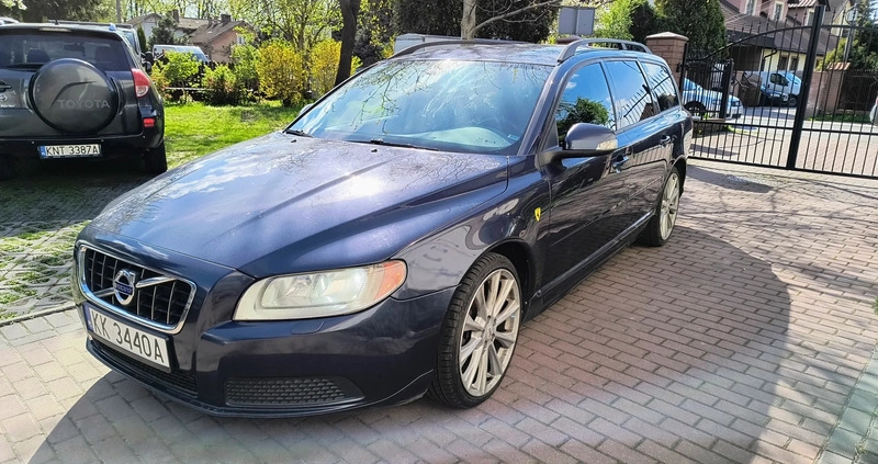 Volvo V70 cena 20900 przebieg: 329900, rok produkcji 2010 z Kraków małe 29